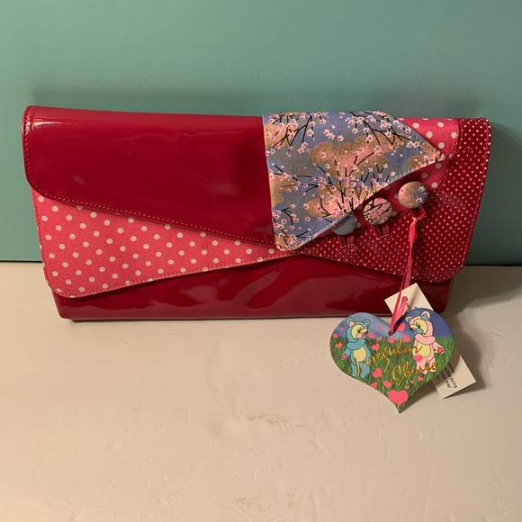 Irregular Choice Flick Flack Womens New Hand Clutch Bag Fuchsia Blossom - Picture 2 of 9